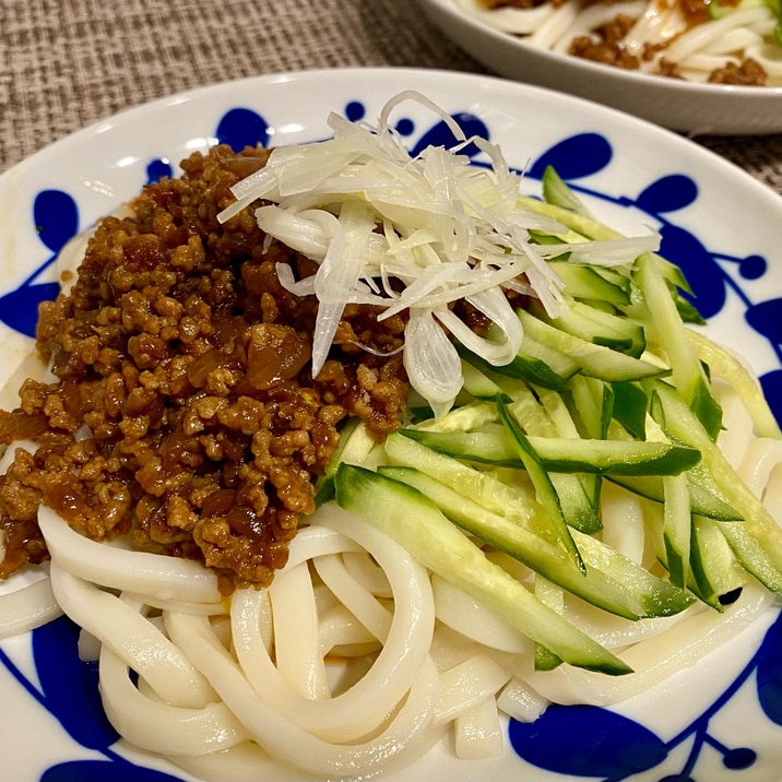 焼き肉のタレでジャージャーうどん♡